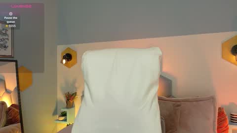 Snapshot of aliciia_miller chatting on September 2025 08:32:02 PM Alicia online show from September 2025 08:32:02 PM