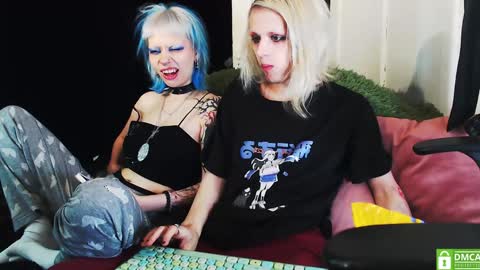 Snapshot of alien_bella chatting on December 2024 02:18:01 AM Alien Bella online show from December 2024 02:18:01 AM