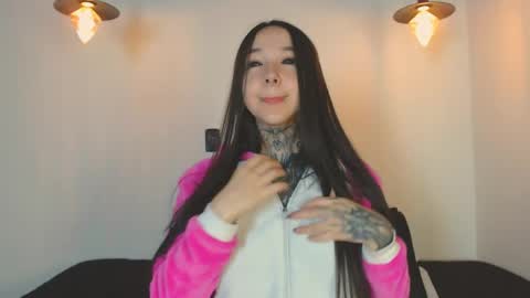    online show from April 2026 01:39:01 AM