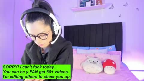 Aiko  Independent Model  online show from June 2026 10:12:02 PM