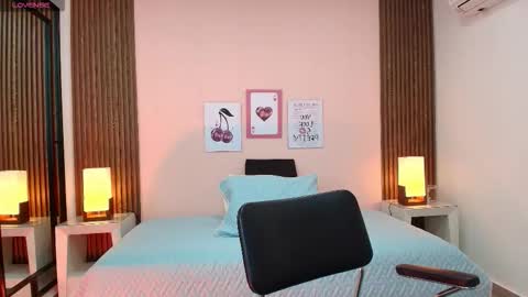 Alina online show from December 2025 11:26:02 AM