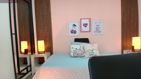 Snapshot of alina_martinelli chatting on December 2025 11:36:02 AM Alina online show from December 2025 11:36:02 AM