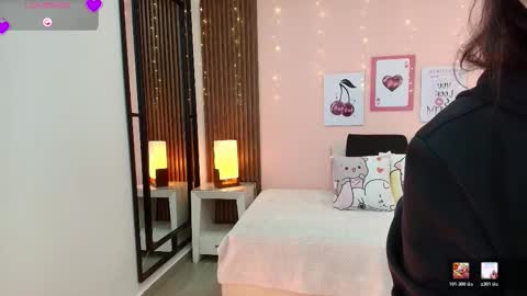 Snapshot of alina_martinelli chatting on January 2026 11:59:01 AM Alina online show from January 2026 11:59:01 AM