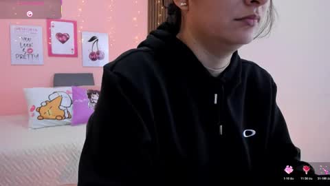 Snapshot of alina_martinelli chatting on February 2026 11:18:01 AM Alina online show from February 2026 11:18:01 AM