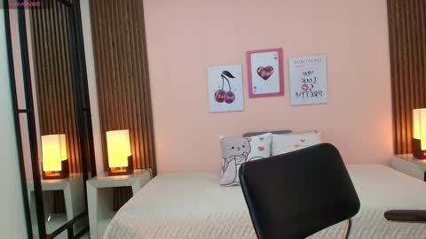 Snapshot of alina_martinelli chatting on February 2026 11:55:01 AM Alina online show from February 2026 11:55:01 AM