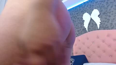 1 online show from January 2025 11:12:02 PM