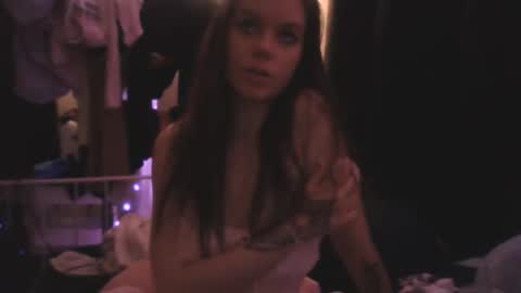 Alina Nightshade online show from April 2026 05:19:01 AM