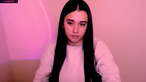 Alina online show from November 2025 08:25:02 AM