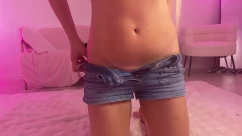 Snapshot of alinaluxx chatting on July 2026 07:41:01 PM alinaluxx online show from July 2026 07:41:01 PM