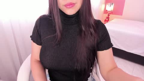 Snapshot of alinaowens chatting on June 2026 02:50:01 PM alinaowens online show from June 2026 02:50:01 PM