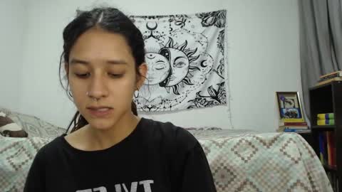 Snapshot of alinawoolf_ chatting on December 2024 01:40:02 AM Ali online show from December 2024 01:40:02 AM