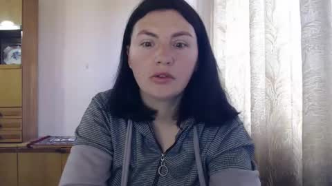 AlinaxJames online show from April 2026 07:44:01 AM