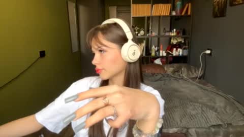 Alice online show from October 2025 07:30:01 AM