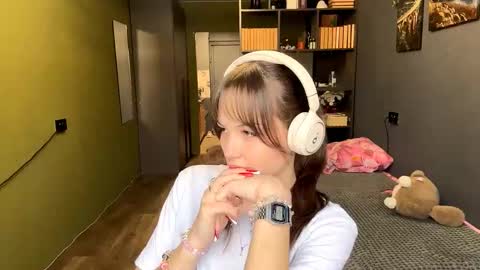 Alice online show from December 2025 06:44:01 AM