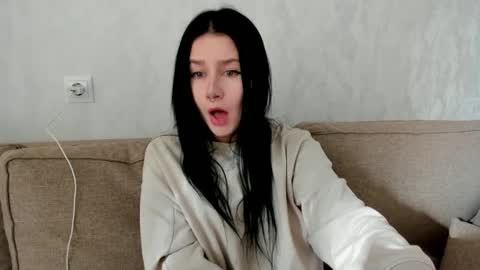 Aline Greeeen online show from February 2025 06:23:01 AM