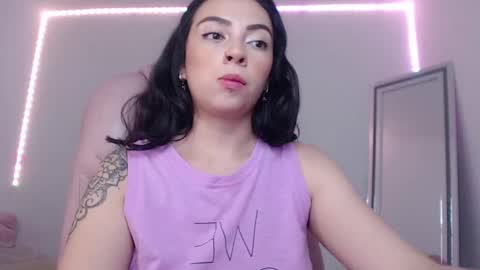 Snapshot of alisa__cain chatting on February 2025 09:05:02 AM Alejandra online show from February 2025 09:05:02 AM