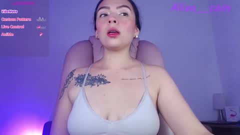 Snapshot of alisa__cain chatting on October 2025 06:16:02 AM Alejandra online show from October 2025 06:16:02 AM