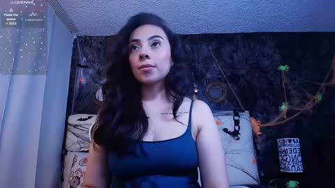 Alejandra online show from November 2025 07:38:02 PM