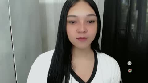 Shanti xhey online show from November 2025 04:01:02 AM