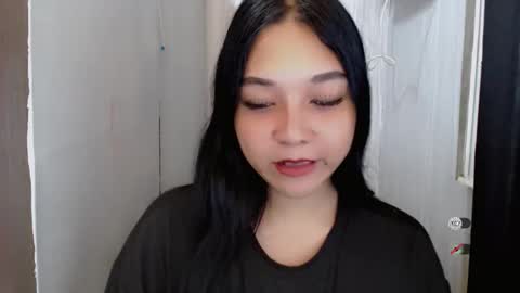 Shanti xhey online show from November 2025 11:04:02 PM