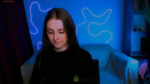 Snapshot of alisabliss chatting on April 2026 07:23:02 PM Alisa online show from April 2026 07:23:02 PM