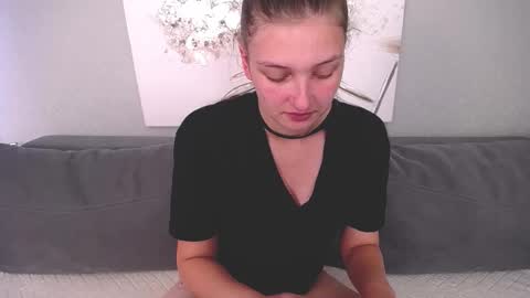 Alisa online show from September 2025 08:02:02 AM