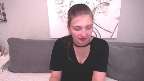 Alisa online show from October 2025 12:22:02 PM