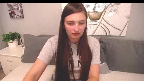 Alisa online show from October 2025 12:35:01 PM