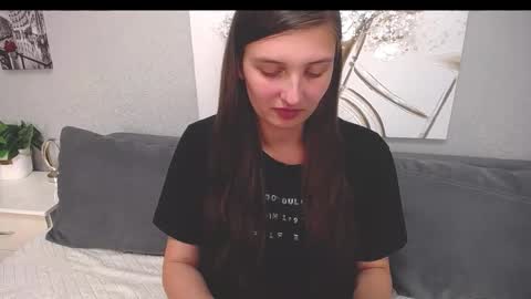 Alisa online show from October 2025 02:25:01 PM