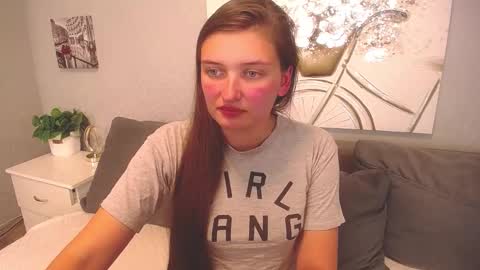 Alisa online show from October 2025 12:48:02 PM