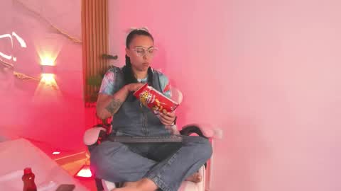   online show from March 2026 06:53:01 PM