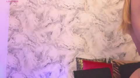 Snapshot of alisha_indira_ chatting on February 2025 05:48:02 AM Andrea online show from February 2025 05:48:02 AM