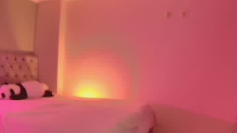 alisha_olsen_ online show from September 2025 05:29:01 AM