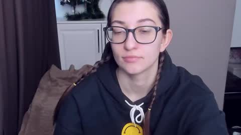 Alina online show from December 2024 08:04:02 AM