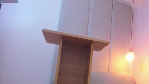           online show from February 2025 07:10:01 PM