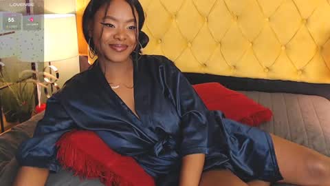 Luna online show from December 2024 12:07:02 AM