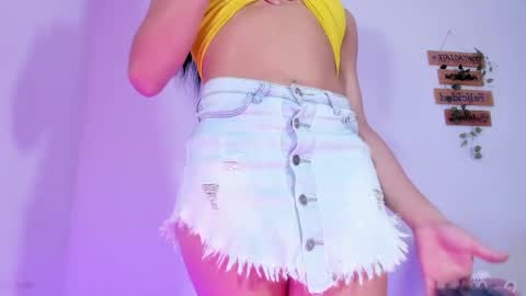 Alisia online show from November 2025 03:51:02 AM