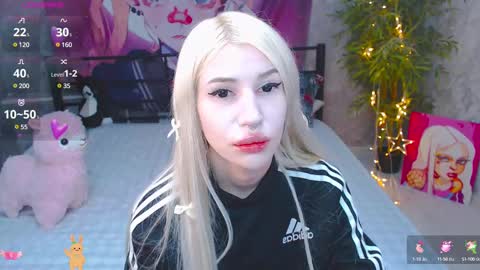 Snapshot of alison_moonlight chatting on March 2025 07:21:02 PM Alison online show from March 2025 07:21:02 PM