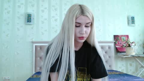 Snapshot of alison_moonlight chatting on May 2026 11:05:02 AM Alison online show from May 2026 11:05:02 AM
