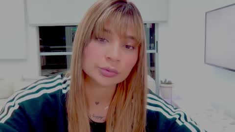 Snapshot of alisondiaz_ chatting on December 2024 01:42:01 AM Alison diaz online show from December 2024 01:42:01 AM