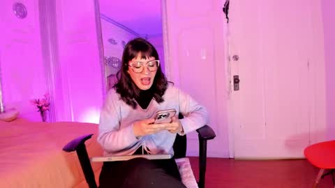 Alison Fishert online show from October 2025 03:06:02 AM