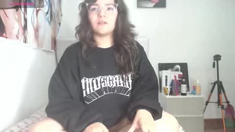 Snapshot of alissa_morrison chatting on June 2026 06:52:02 AM alissa_morrison online show from June 2026 06:52:02 AM