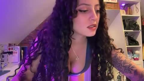 Snapshot of alissajaede chatting on October 2025 12:51:01 AM alissajaede online show from October 2025 12:51:01 AM