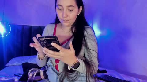 Alissa online show from April 2026 07:41:01 PM