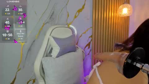 Alissa owens online show from December 2025 10:10:02 AM