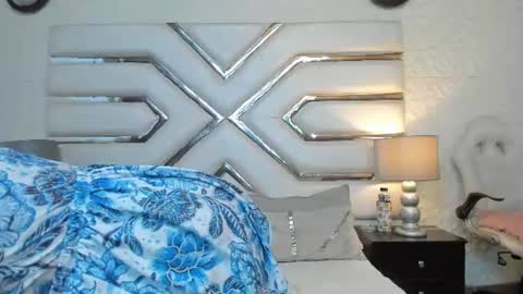Snapshot of alissbluumm chatting on June 2026 01:25:01 PM alissbluumm online show from June 2026 01:25:01 PM