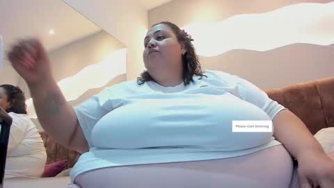 Snapshot of alisson_am chatting on November 2025 11:21:01 AM Alisson online show from November 2025 11:21:01 AM