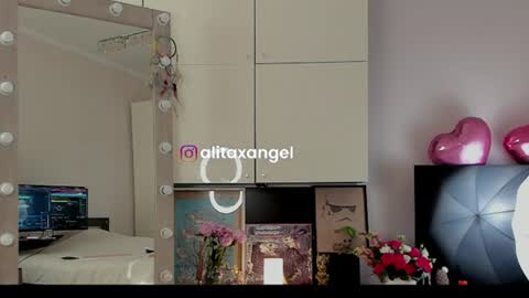 Snapshot of alitaangel_ chatting on July 2026 03:40:01 PM A L I T A online show from July 2026 03:40:01 PM