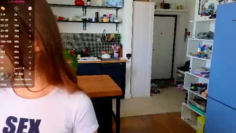 Snapshot of aliviawithlove chatting on June 2026 08:15:01 AM Alivia online show from June 2026 08:15:01 AM