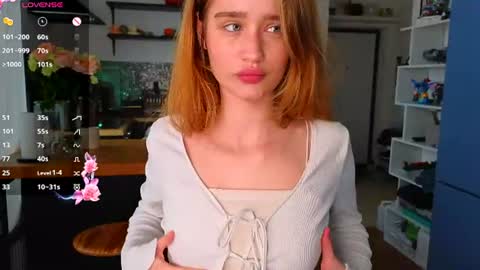 Snapshot of aliviawithlove chatting on July 2026 09:40:01 AM Alivia online show from July 2026 09:40:01 AM